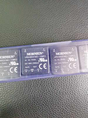 URB4805YMD-10WR3 Convertitore DC-DC 5V 10W 4:1 Ampia Gamma in Ingresso (9-36V) 94% Efficienza SIP-7 -40°C a +85°C