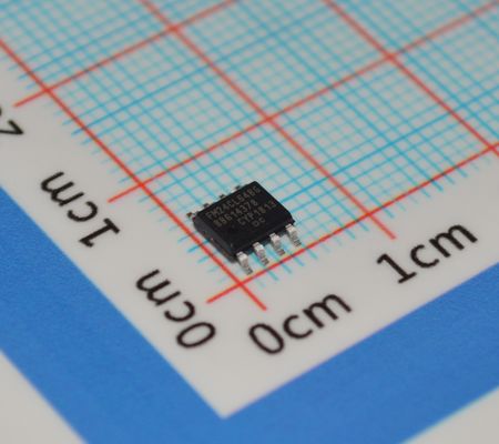 FM24CL64B-GTR 64Kb F-RAM I2C con 100 trilioni di cicli di scrittura, tempo di accesso 150ns, velocità 1MHz, funzionamento 2.7-3.6V, temperatura industriale e TSSOP a 8 pin