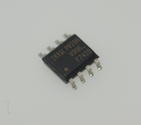 IRF7420TRPBF a doppio canale N+P ±5.3A 20V SOIC-8 0.045Ω Rds(on) Livello logico 1.8V Commutazione veloce Gestione energetica ad alta efficienza Design salvaspazio