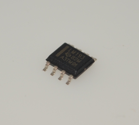 LM193DR Comparatore di doppia tensione a bassa potenza con uscita a collettore aperto Ampia alimentazione 2V-36V ±1V-18V Doppia alimentazione Corrente di ingresso bassa Alta precisione TTL/CMOS Compatibile SOIC-8 Package