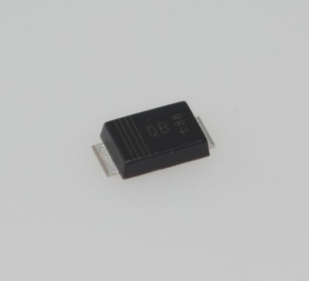 Vf ultra-basso PMEG6030EVPX 60V 3A Schottky Barrier Rectifier AEC-Q101 qualificato ad alta efficienza <1μA Low IR Halogen-free SOD128 Flat Plastic Package per l'automotive e l'industria