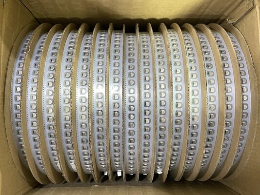 MA35V680M10X13 680μF 35V allum elec cap 10x13mm 105°C bassa impedenza lunga durata alta ondulazione per energia e industria
