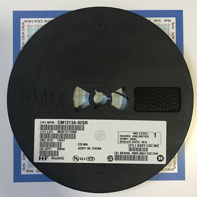 CM1213A-02SR 2A Filtro EMI a doppio canale 50V Rating Wide 100MHz-3GHz Attenuazione bassa perdita di inserimento Ideale per la protezione delle linee di dati ad alta velocità