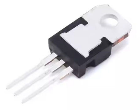 L7805CV-DG Regolatore di tensione lineare 5V 1.5A Protezione da sovraccarico termico e cortocircuito Sicuro Pacchetto TO-220 Ampia gamma di ingresso 7V-35V, ideale per alimentatori e controllo industriale