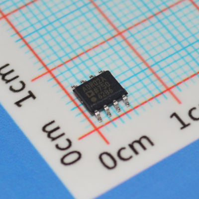 ADR02ARZ Riferimento di tensione di precisione 5,0 V ±0,04% Accuratezza 3 ppm/°C Deriva 10 mA Uscita SOIC-8 -40°C a +125°C
