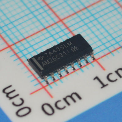 AM26C31IDR 3V-5.5V Driver RS-422 32Mbps ±15kV ESD 8ns Skew SOIC-16 -40°C a +85°C