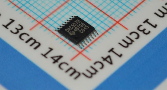 DAC5578SPWR 8-Ch 8-bit DAC I2C Interfaccia 2.7-5.5V, bassa potenza 0.4mA, ±1LSB INL TSSOP-16 -40°C a +105°C