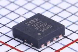 IRFHM9331TRPBF 30V Dual N+P MOSFET 5.3A/3.7A 0,045Ω/0,075Ω Rds(on) DFN-10 175°C AEC-Q101