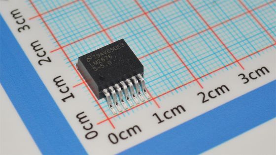LM2676SX-5.0 Convertitore Buck 5V 3A 8-40V Ingresso 90% Efficienza TO-263 260kHz -40°C a +125°C