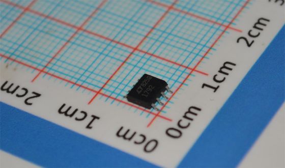 LT1792CS8 Regolatore a bassa caduta di tensione 1.5A 3.3V/5V/ADJ 1V Caduta di tensione ±1% Precisione SO-8 -40°C a +125°C Basso rumore