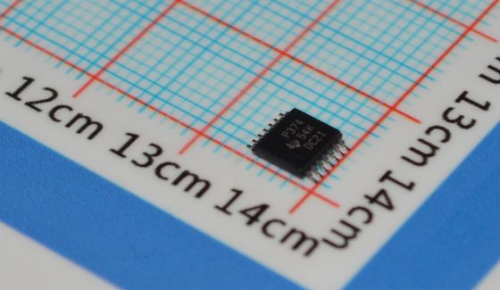TLC374CPWR Comparatore Quad CMOS 2μs Risposta 2.7-16V Alimentazione 1mV Offset Uscita Push-Pull TSSOP-14 -40°C a +125°C Grado Industriale