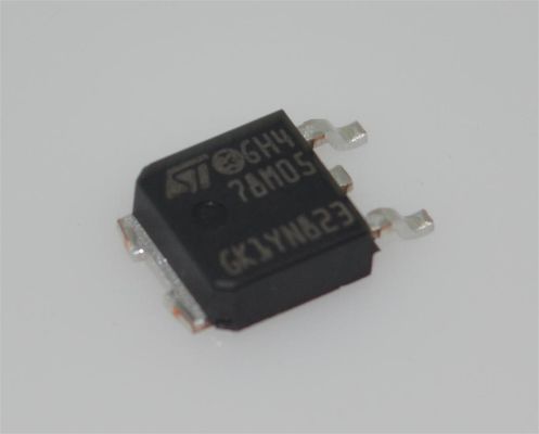 78M05 5V 500mA Regulatore lineare TO-252 2V Abbandono ± 4% Precisione da -40°C a +125°C