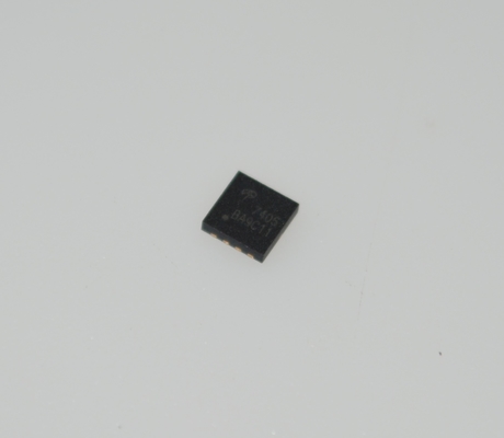 AON7405 30V MOSFET a canale N 9.5mΩ Rds(on) 60A Continui DFN5x6-8L -55°C a +175°C Qualificato AEC-Q101