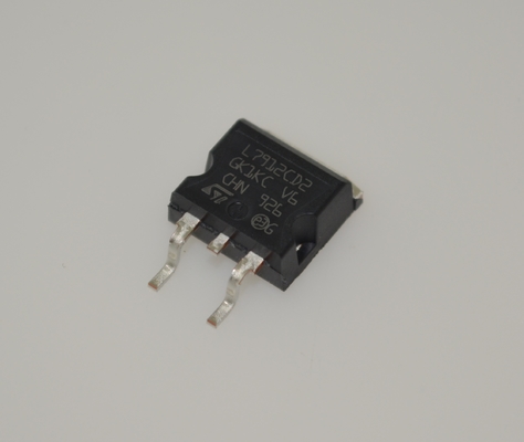L7912CD2T-TR -12V regolatore di tensione di uscita fissa con corrente termica e protezione da cortocircuito da 1,5A Ampia gamma di ingresso (-35V) Basso abbandono TO-263 pacchetto