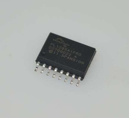 S25FL128SAGMFIR01 128Mb SPI NOR Flash 104MHz Clock 100K Cicli di Cancellazione 20 Anni di Conservazione Dati 2.7-3.6V SOIC-16 -40°C a +85°C