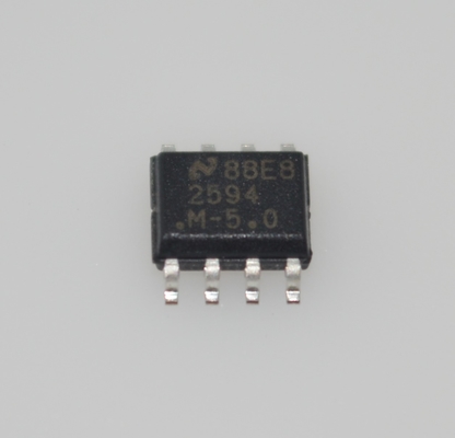 LM2594MX-5.0/NOPB 5V 500mA Step-Down Converter con ampio ingresso 4.5V-40V, efficienza dell'80%, spegnimento termico di corrente in standby bassa Facile da utilizzare Pacchetto TO-263 e uscita fissa stabile