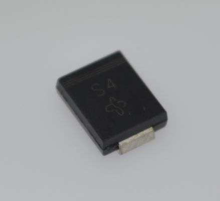 1N5819 Diodo Schottky 1A/40V Basso VF (0,6V) Trasferimento rapido Alta efficienza Basse perdite di potenza DO-41 Pacchetto -65°C a +125°C Intervallo ideale per la protezione della polarità e convertitori CC-CC