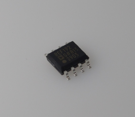 REF192GSZ Riferimento di Tensione a Bassissimo Rumore 2.5V con Accuratezza Iniziale ±0.1%, Deriva 3ppm/°C, Corrente di Riposo 60µA, Uscita 10mA, Intervallo -40°C a +125°C e Package SOT-23