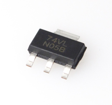 LM1117IMPX-3.3 Regolatore LDO a 3.3V a uscita fissa 800mA Bassa caduta di tensione (1.2V) Alta precisione (±2%) Protezione termica e di corrente Pacchetto SOT-223 Stabile con condensatori ceramici