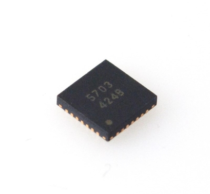 AK5703EN ADC stereo a 24 bit e 192kHz con preamplificatore microfonico a basso rumore e alto SNR (114dB), AGC digitale, interfaccia I2S e basso consumo per audio professionale e IoT