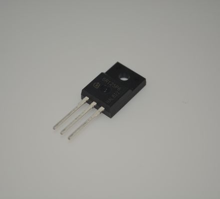 IPA60R125P6 MOSFET 600V/125A, 60mΩ RDS(on), Package TO-247, Commutazione Veloce, Alta Efficienza, Grado Automotive, Prestazioni Termiche Robuste - Ideale per Azionamenti Motore e Inverter