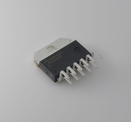 LMD18200T Driver Motore a Ponte H 3A 55V Max Controllo PWM Protezione Termica Basso RDS(on) Compatibile TTL/CMOS Package SOIC-15 - Ideale per Robotica e Controllo Movimento