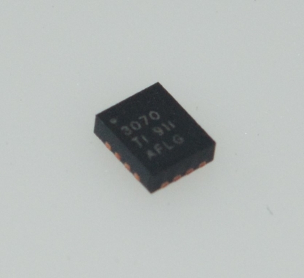 TPS63070RNMR Buck-Boost 96% Eff 2-16V In 5A Peak Uscita Regolabile 25µA IQ 2.5x3mm QFN Modalità di Risparmio Energetico 5V/3.3V Fissa