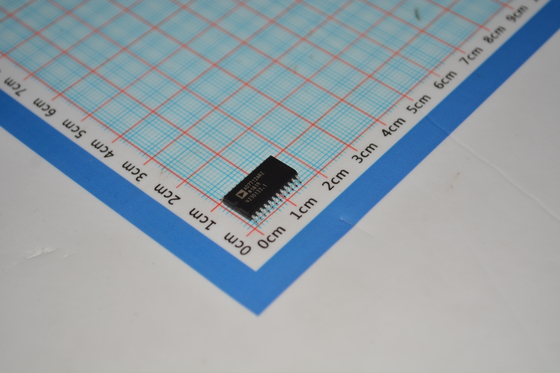 AD7712ARZ ADC a 24 bit Σ-Δ con PGA a basso rumore integrato, funzionamento a 5V/3V, alta precisione, filtraggio flessibile e bassa potenza per la rilevazione di precisione