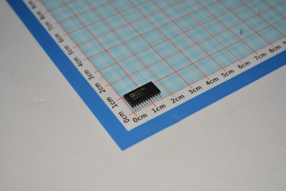 AD7712ARZ ADC a 24 bit Σ-Δ con PGA a basso rumore integrato, funzionamento a 5V/3V, alta precisione, filtraggio flessibile e bassa potenza per la rilevazione di precisione