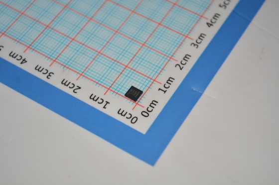 ATTINY24A-MUR Microcontrollore AVR a 8 bit con 2KB Flash, velocità 12MHz, 128B EEPROM, 12 pin I/O, funzionamento 1.8V-5.5V, da -40°C a +85°C e Ultra-Basso Consumo per Progetti compatti