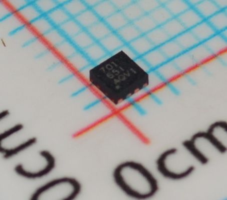 BQ294701DSGR - Protezione Li-Ion per Celle con Rilevamento Sovratensione/Sottotensione 2 celle, Corrente 1µA, Gamma 3.6V-10V, Risposta 1ms, Termospegnimento e Package DSBGA