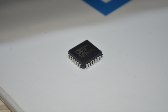 AD698APZ LVDT Signal Conditioner ±12V a ±15V Funzionamento 20kHz Larghezza di banda 0,25% Linearità Alimentazione singola/doppia Intervallo di temperatura industriale per posizionamento e controllo del movimento