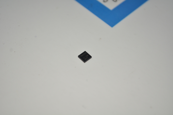 BQ25606RGER IC caricabatterie rapido da 3A con ingresso 3.9V-14V, controllo I2C, protezione da sovratensione (OVP) a 30V, percorso di alimentazione NVDC, QFN 3mm×3mm, efficienza del 92%, MOSFET integrati e regolazione termica