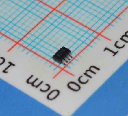 INA219AIDCNR Monitor di corrente/potenza ad alta precisione con interfaccia I2C 0,1% di accuratezza, intervallo 26V, rilevamento bidirezionale a basso offset, minuscolo package SOT-23, calibrazione e avvisi programmabili
