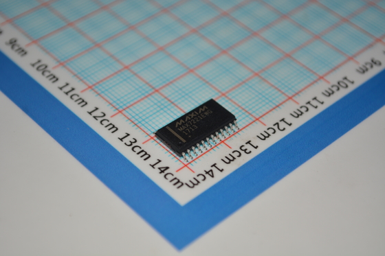 MAX7221EWG+T Driver per display LED a 8 cifre con interfaccia SPI, velocità dati seriali 10 MHz, funzionamento 2,7 V-5,5 V, controllo LED individuale e package SOIC largo a 24 pin