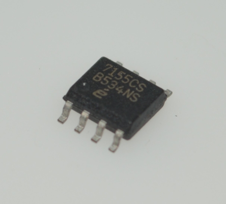 EL7155CS I/O digitale a 8 canali con isolamento ottico 24V 10-35V Ampia tensione 4kV Protezione ESD Alta velocità 500kHz Industriale -40°C a 85°C Compatibilità RoHS e PLC