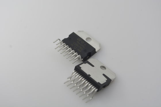 TDA7294V Amplificatore audio DMOS da 100 W con potenza di uscita elevata Funzioni mute/standby Basso rumore Ampia gamma di alimentazione (±10V a ±40V) Corto circuito e protezione termica e tecnologia SPI