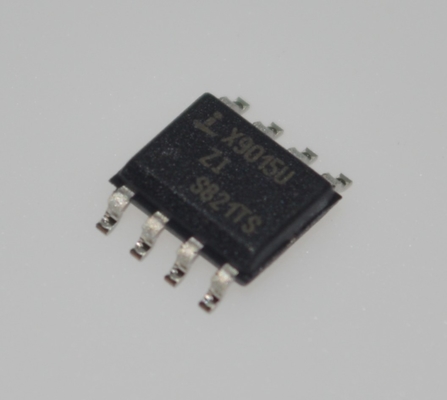 X9015US8IZ XDCP™ singolo a 100 prese con interfaccia SPI, memoria non volatile e richiamo all'accensione, funzionamento 2.7V-5.5V, tolleranza R ±20%, R di 35kΩ, coefficiente di temperatura per prestazioni stabili