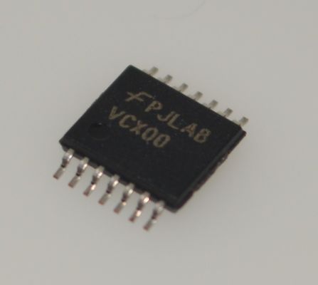 74VCX00MTCX 2.3-3.6V Quad 2-Input NAND Gate con 3.6V Tollerant Input/Output 100mA Balanced Output Drive Ultra-Low <2.5ns Delay in Tiny TSSOP-14 Package