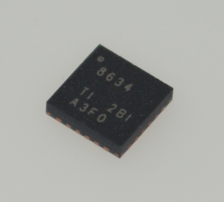 Precision ADS8634SRGER 16-bit Risoluzione 4-Ch Input Ultra-Low Power SPI Comunicazione 2.7-5.5V Fornitura su chip Referenza Compatta 24-QFN per applicazioni industriali