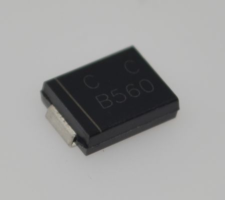 CDBC560-G 560Ω@100MHz Modalità comune Strussione Alta corrente nominale Ampia gamma di temperatura bassa DCR eccellente soppressione EMI RoHS conforme Progettazione compatta Protezione della linea di alimentazione e dati