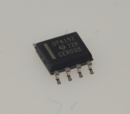 OPA192IDR Amplificatore Operazionale di Precisione con Offset 25μV, Deriva 0.2μV/°C, GBW 10MHz, SR 20V/μS, Rumore 1/f a 1.1kHz, Ingresso CMOS RRO, Ib 2.2nA, Package SOIC-8