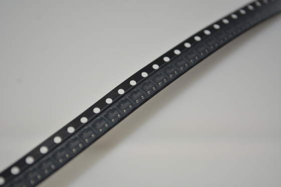 SI2304DS, MOSFET N-Channel 20V 3.7A con RDS(on) Ultra-Basso 45mΩ, Package SOT-23, Prestazioni Elevate, Gestione dell'Alimentazione ad Efficienza Ottimizzata e Pilotaggio Gate a Livello Logico per Progetti con Spazio Limitato