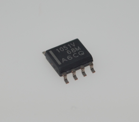 TCAN1051VDQ1 AEC-Q100 CAN FD Transceiver ad alta velocità e basso consumo con modalità Sleep Wake-Up e protezione robusta per reti automobilistiche conformi a SAE J2962-2