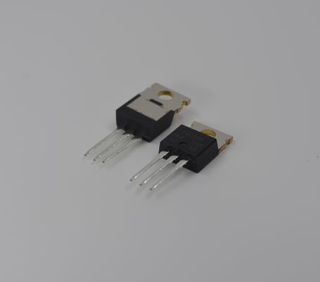 IRFB260NPBF MOSFET a canale N 200V 46A Ultra-Basso 19mΩ Rds(on) Pacchetto TO-220 Livello Logico Commutazione Veloce Alta Robustezza Valutato per Valanga per Conversione Motore e Potenza