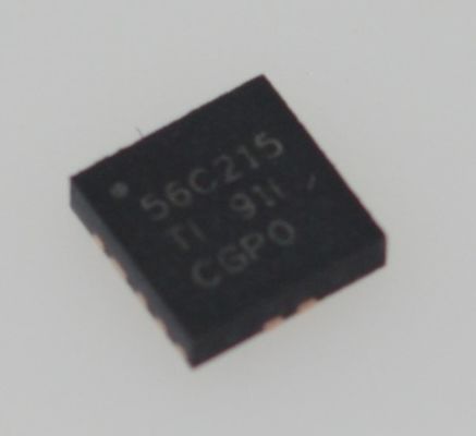 TPS56C215RNNR 15A 3.8-17V Convertitore sincrono con accuratezza dello 0,5% 550kHz Potenza di frequenza Buona compensazione interna Abilitazione di spegnimento termico e fianchi bagnati