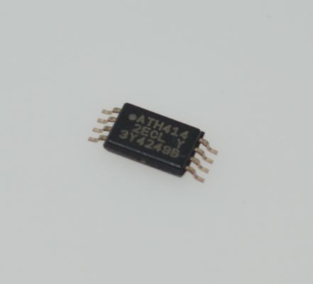 AT24C256C-XHL-B EEPROM da 256K Interfaccia I2C 1.7-5.5V Ampia Tensione Velocità 1MHz 1M Cicli di Scrittura Ritenzione 100 Anni Industriale -40°C a +85°C Protezione Hardware Pacchetti Compatti