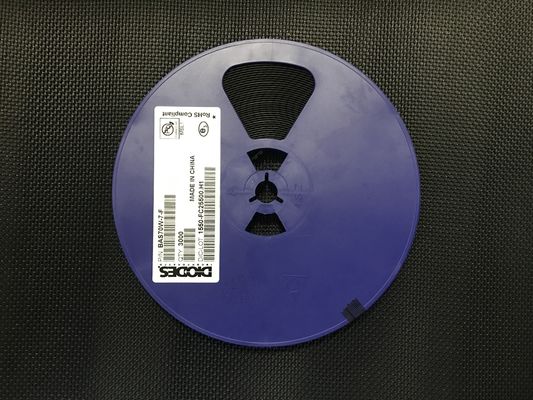BAS70W-7-F 70V 200mA Diodo Schottky a doppia serie con bassa Vf di 1V, commutazione rapida di 4ns, package SOD-123, alta efficienza, qualificato AEC-Q101, confezione su nastro e bobina