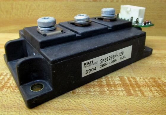 2MBI200N-120 Modulo IGBT 1200V 200A Bassa Vce(sat) Basse Perdite Elevata Robustezza ai Cortocircuiti NTC Integrato Per Azionamenti Motore e UPS Industriali