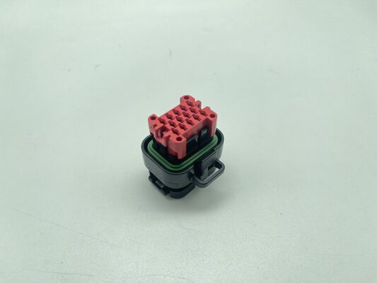 776273-1 3 Posizione 1,5 mm Pitch Wire-to-Board Header Verticale attraverso foro Rampa di blocco avvolto Polarizato 2A Per sensori automobilistici e industriali